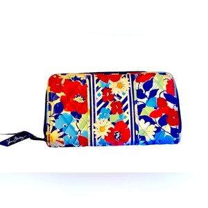 Vera Bradley Summer Cottage Turn and Lock Wallet